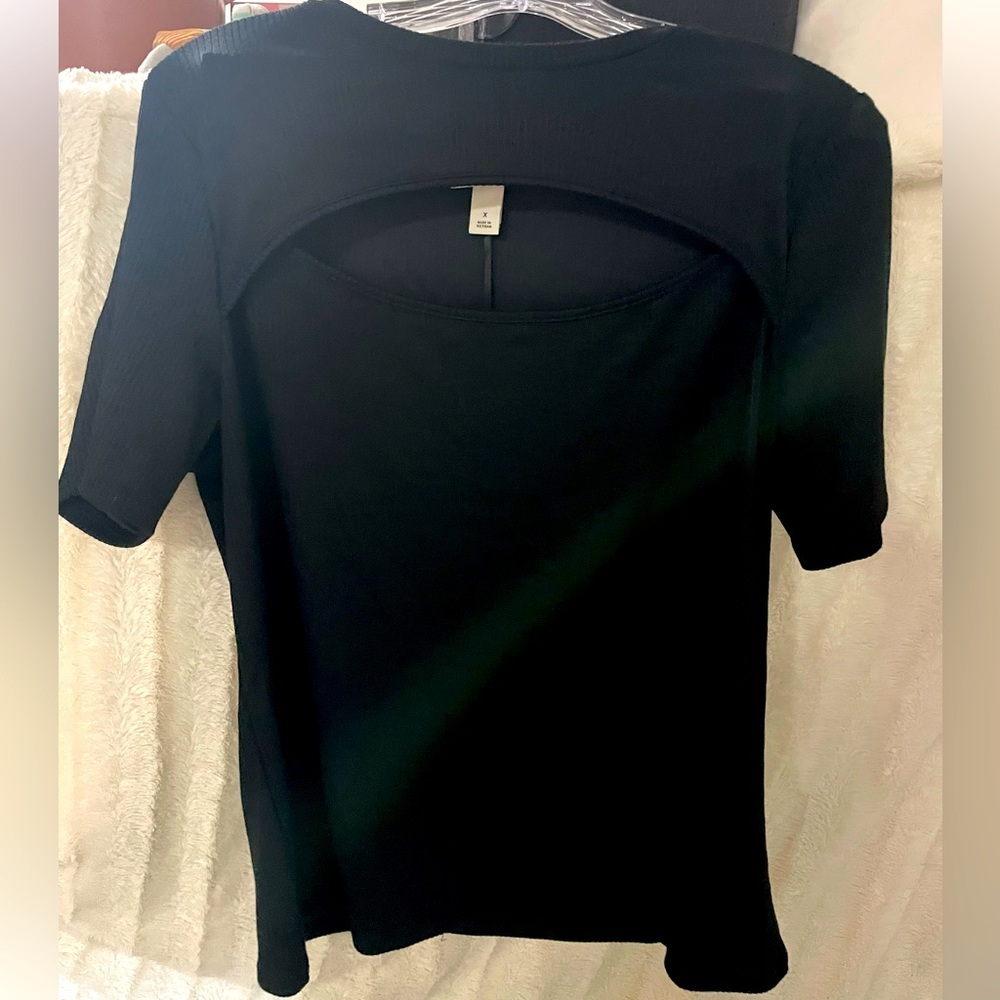 Ava & Viv ribbed top cutout